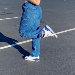 Vintage Levi’s cargo men/women jeans